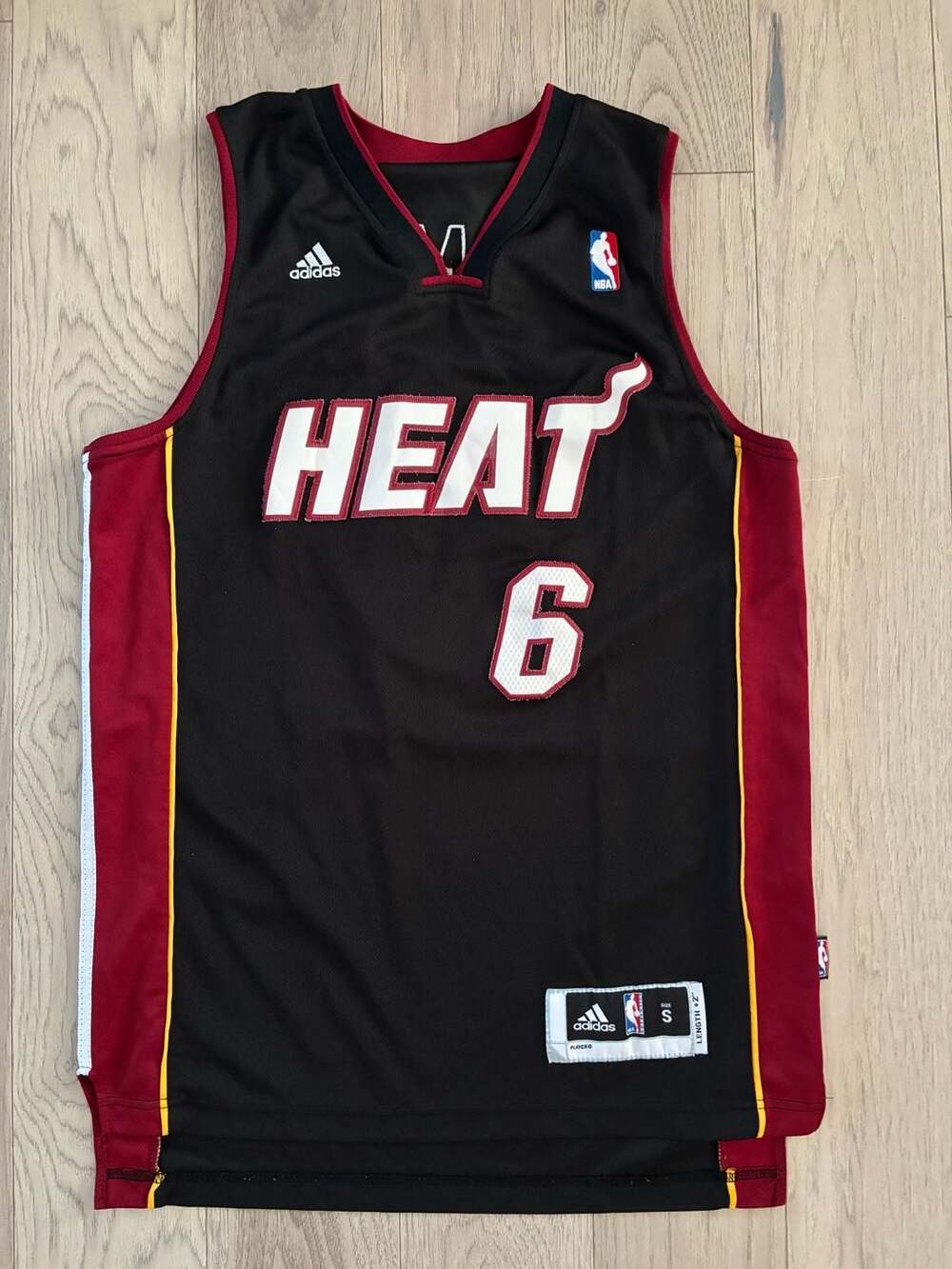 Adidas Miami Heat LeBron James #6 NBA Swingman Jersey